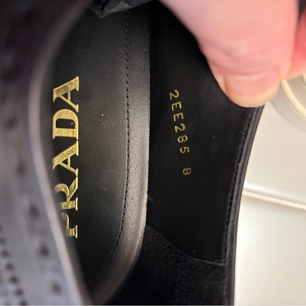 Prada Black Brogue Wing Tip Men's Oxfords - NWT - Never Worn - Picture 8 of 11